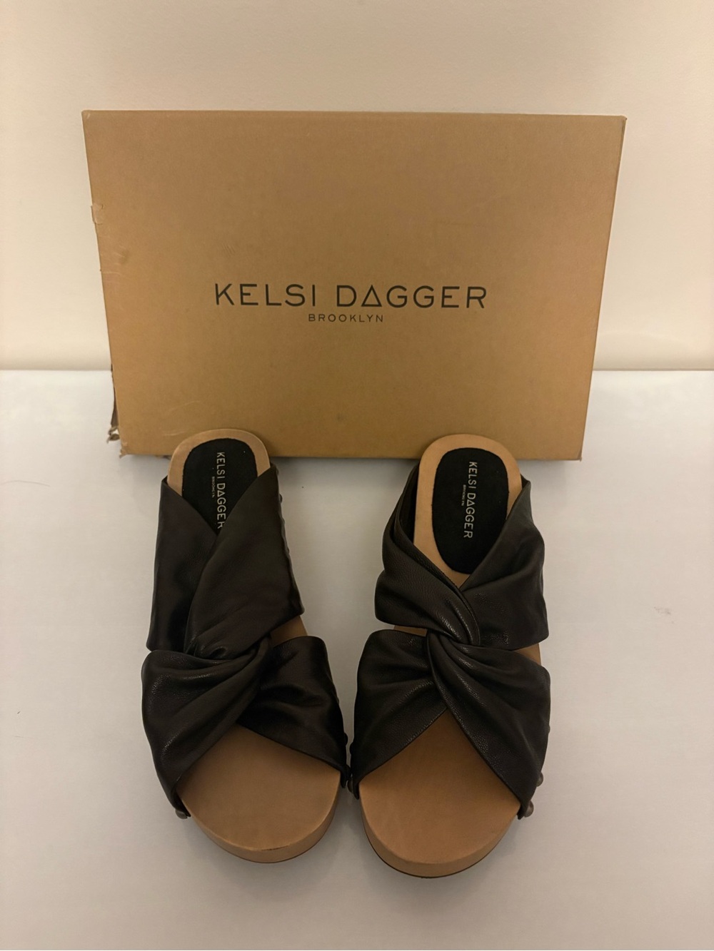 Kelsi Dagger Brown Twisted Leather Slide Clogs SIZE 8